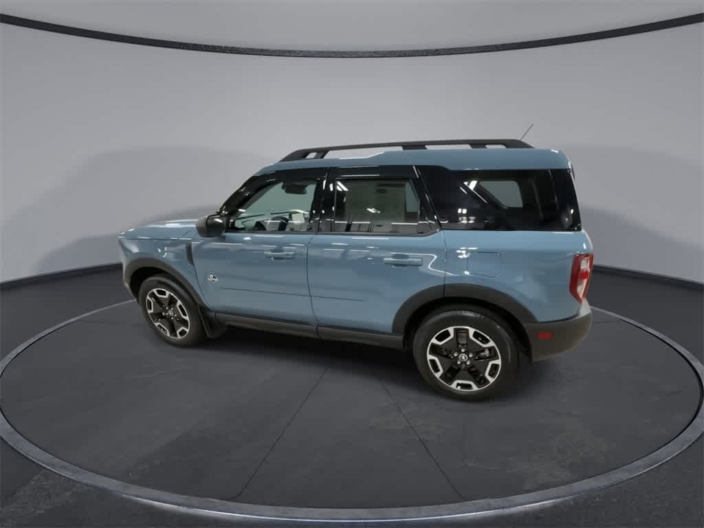 Thumbnail: 2023 Ford Bronco Sport - 6