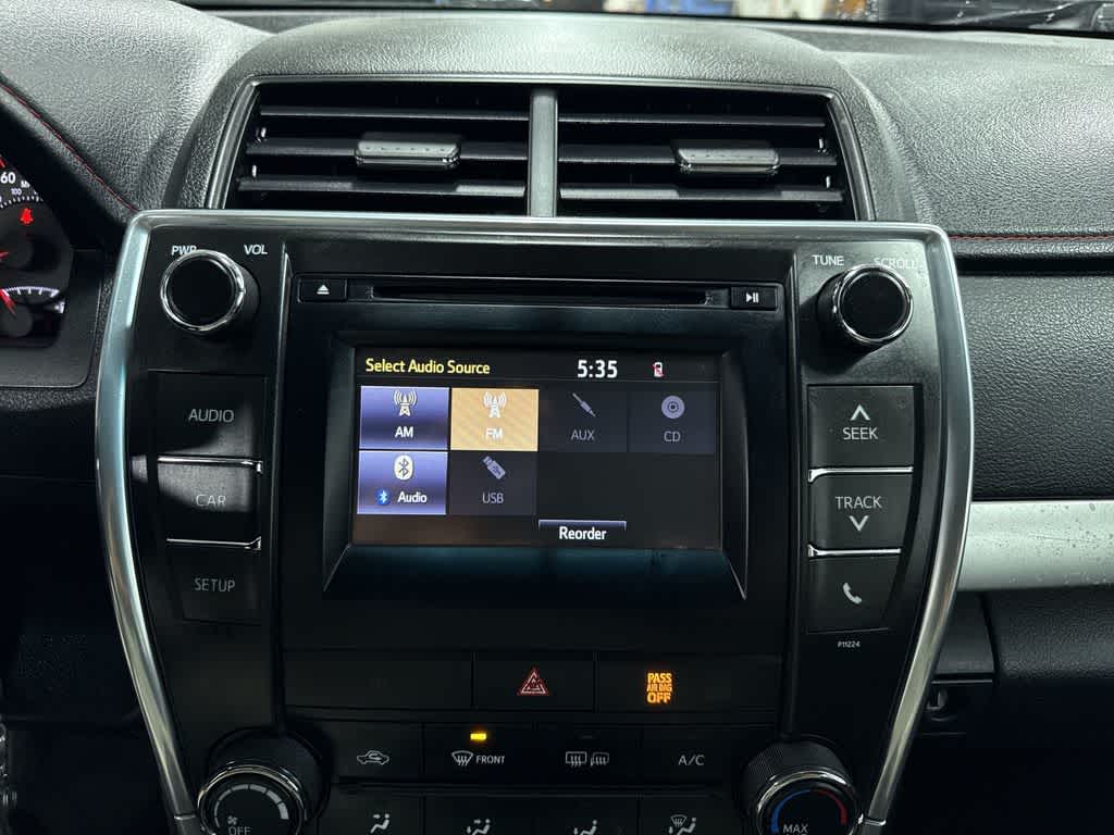 Thumbnail: 2016 Toyota Camry - 18