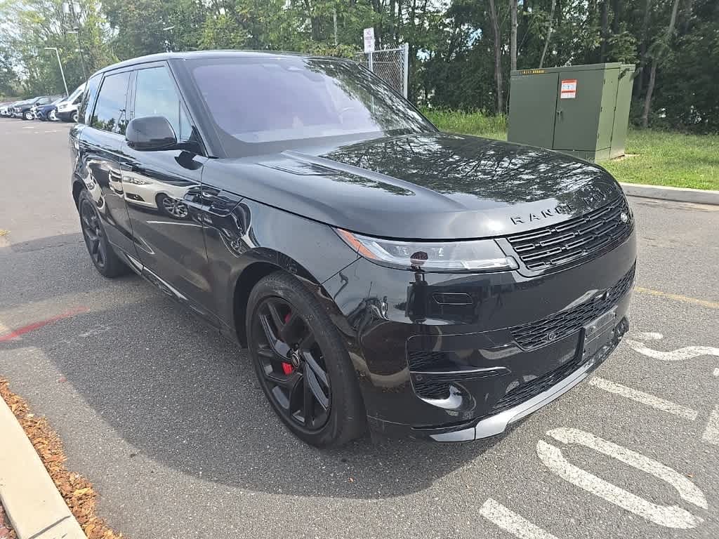 Thumbnail: 2023 Land Rover Range Rover Sport - 3