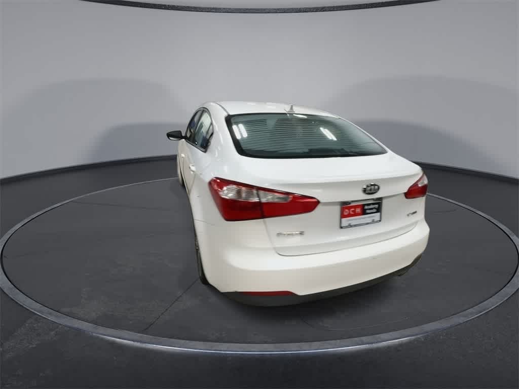 Thumbnail: 2016 Kia Forte - 7