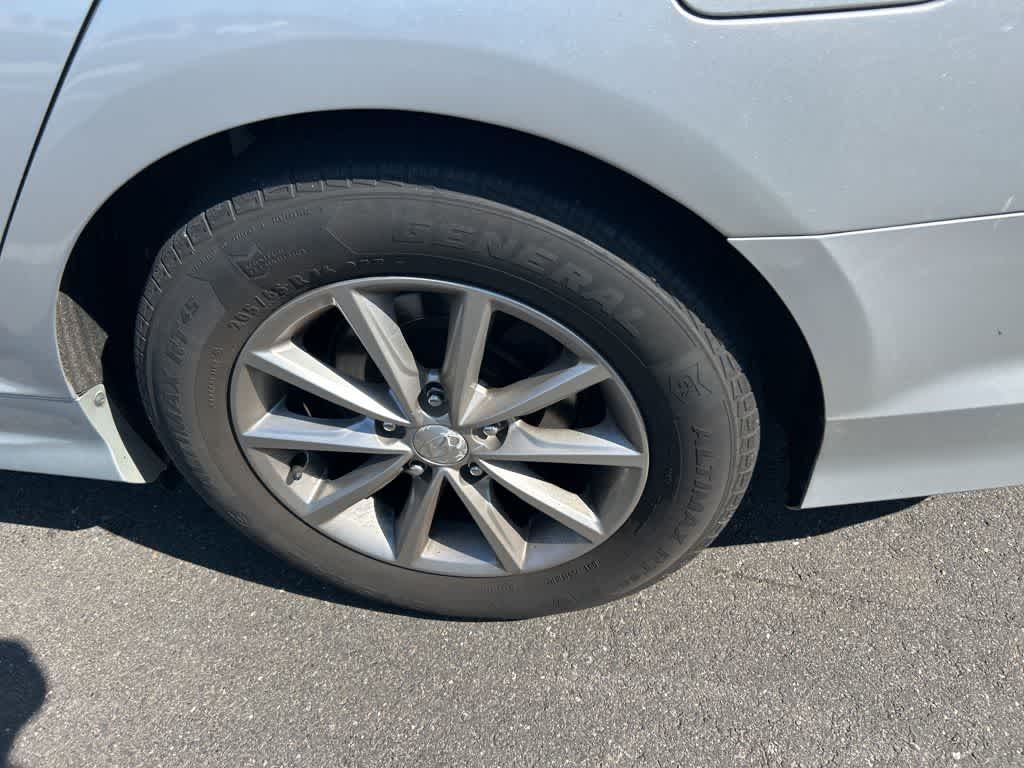 Thumbnail: 2019 Hyundai Sonata - 21