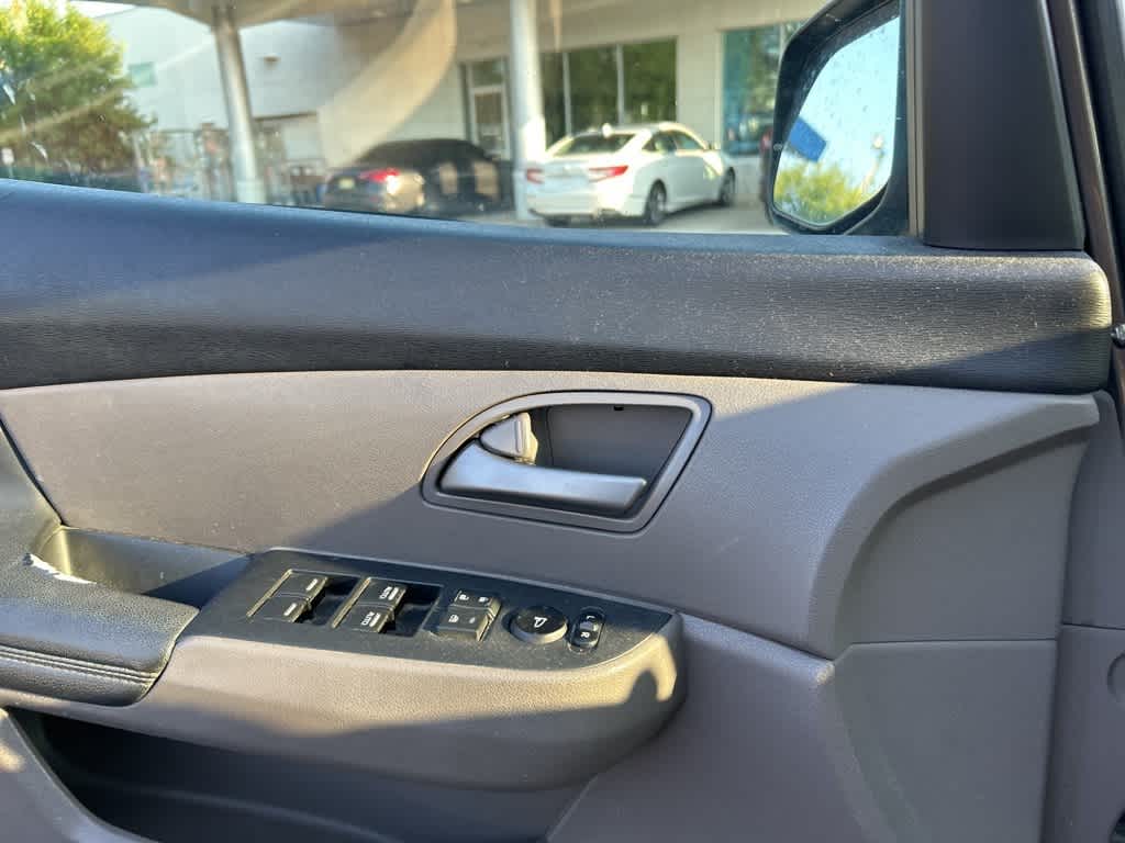 Thumbnail: 2011 Honda Odyssey - 7