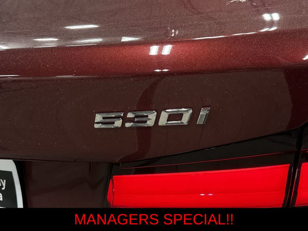 Thumbnail: 2023 BMW 5 Series - 28