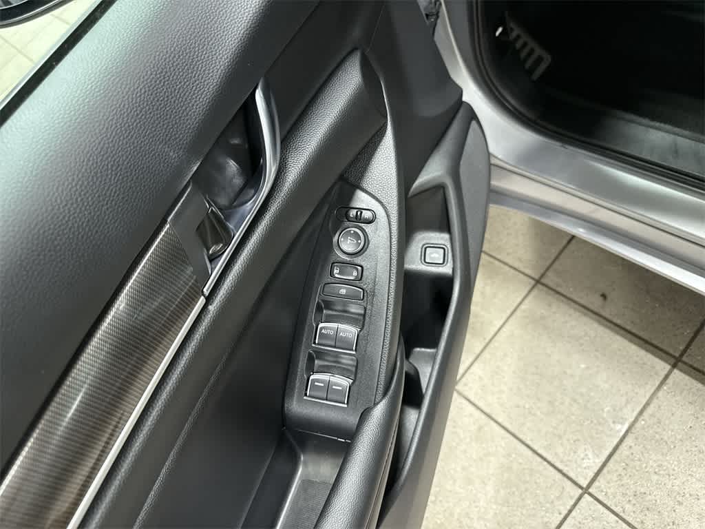Thumbnail: 2022 Honda Accord - 22