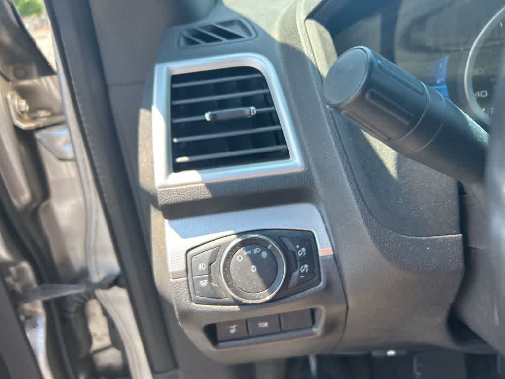 Thumbnail: 2014 Ford Explorer - 14
