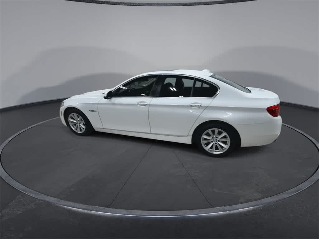 Thumbnail: 2016 BMW 5 Series - 6