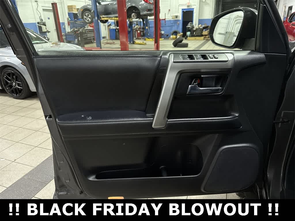 Thumbnail: 2020 Toyota 4Runner - 29