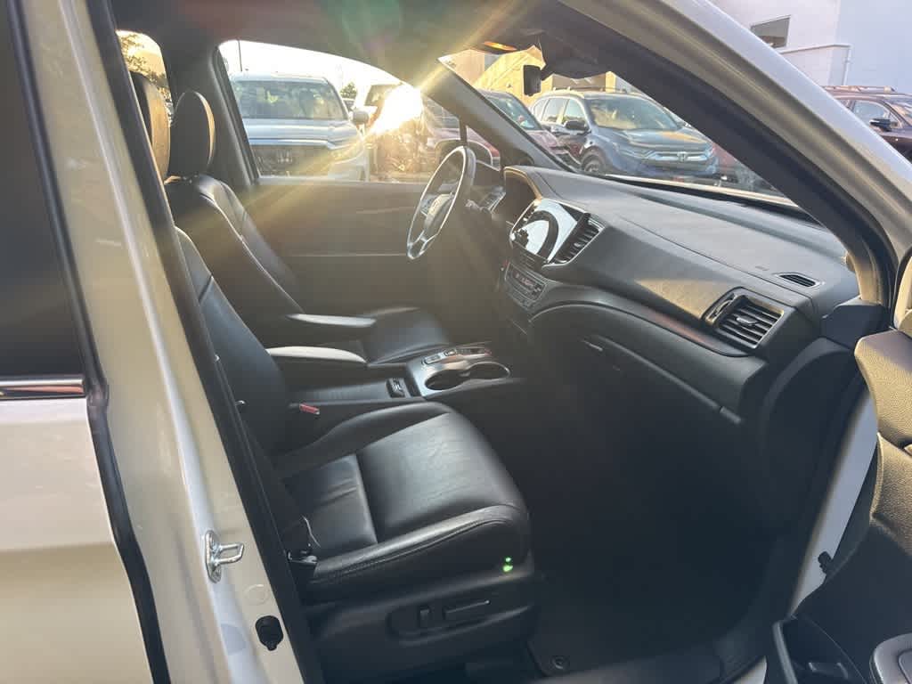 Thumbnail: 2022 Honda Pilot - 18