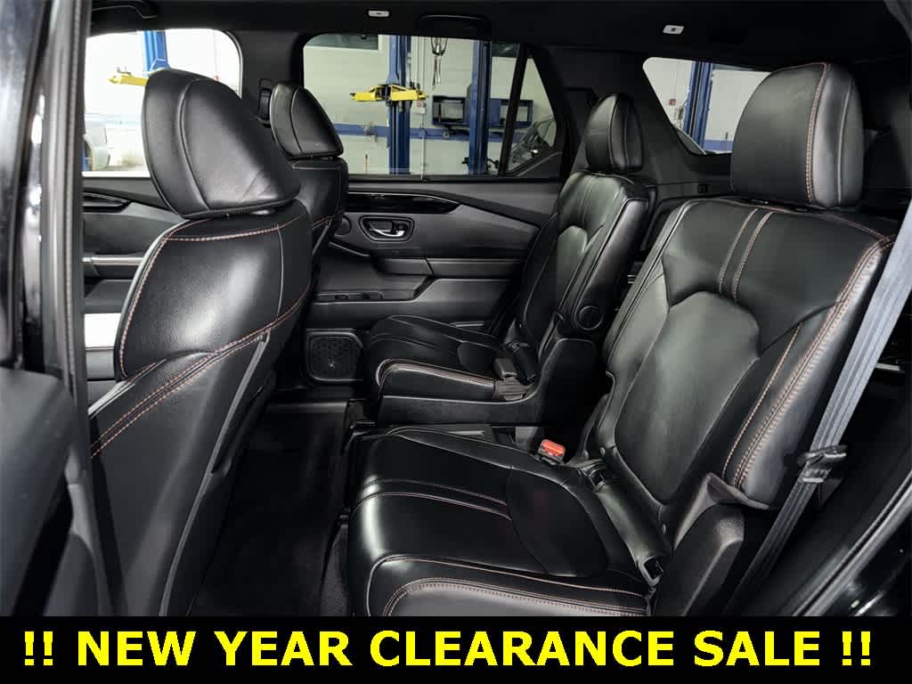 Thumbnail: 2023 Honda Pilot - 17