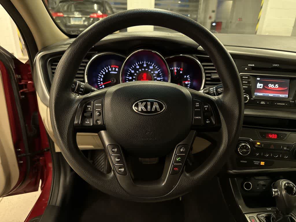 Thumbnail: 2013 Kia Optima - 18