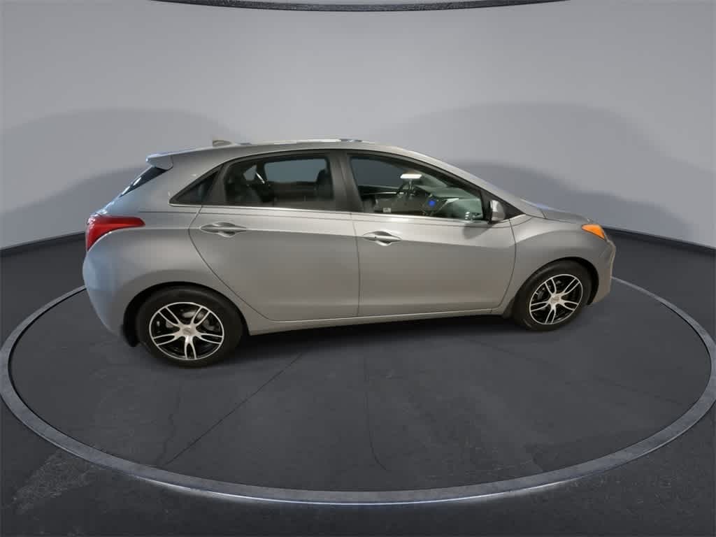 Thumbnail: 2014 Hyundai Elantra - 9