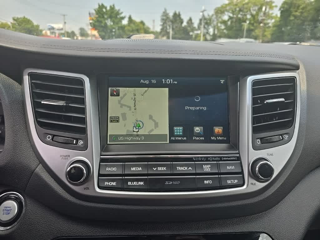Thumbnail: 2017 Hyundai Tucson - 4