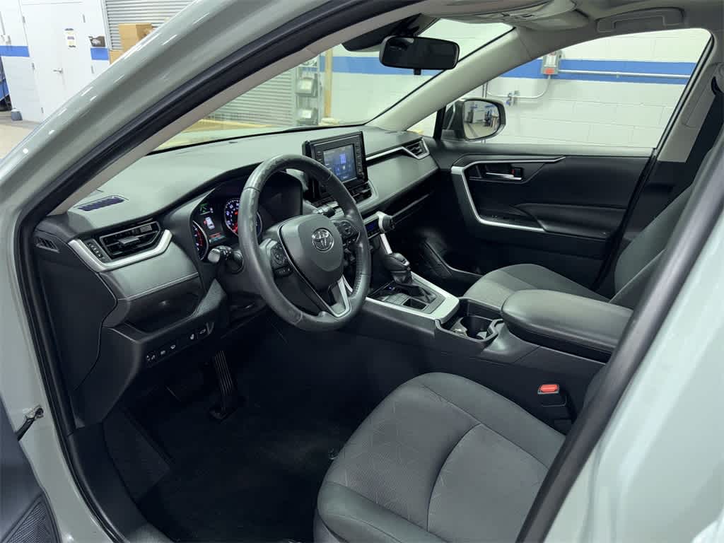 Thumbnail: 2019 Toyota RAV4 - 29
