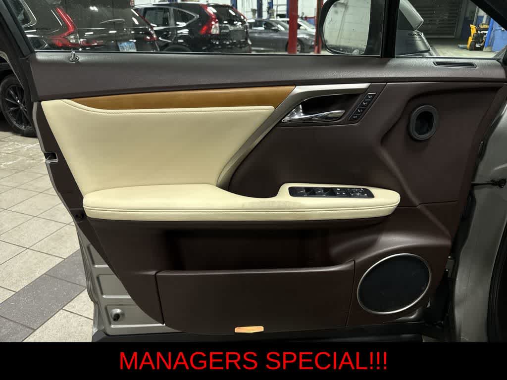 Thumbnail: 2020 Lexus RX - 31