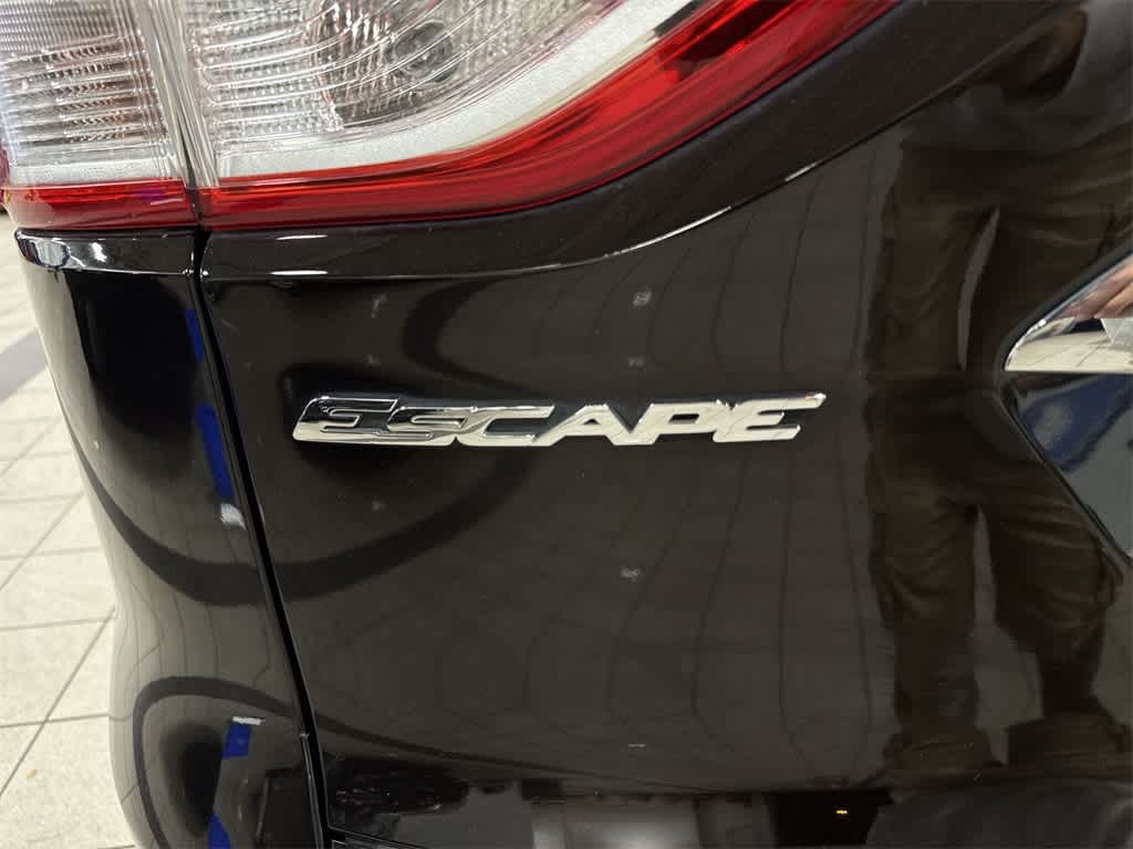 Thumbnail: 2013 Ford Escape - 28