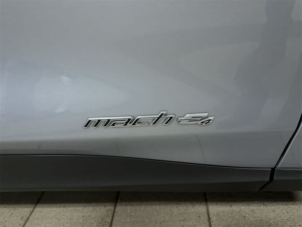 Thumbnail: 2022 Ford Mustang Mach-E - 27