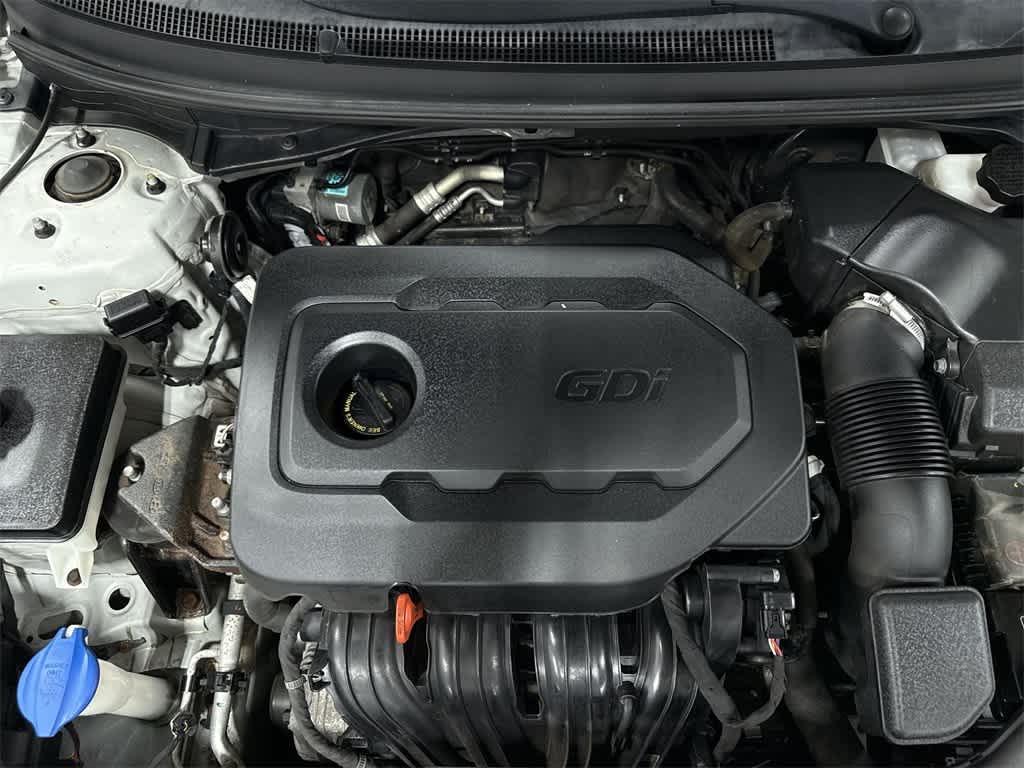 Thumbnail: 2015 Hyundai Sonata - 12