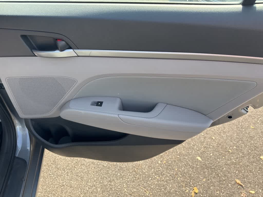 Thumbnail: 2018 Hyundai Elantra - 20