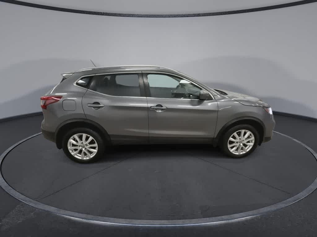 Thumbnail: 2020 Nissan Rogue Sport - 9