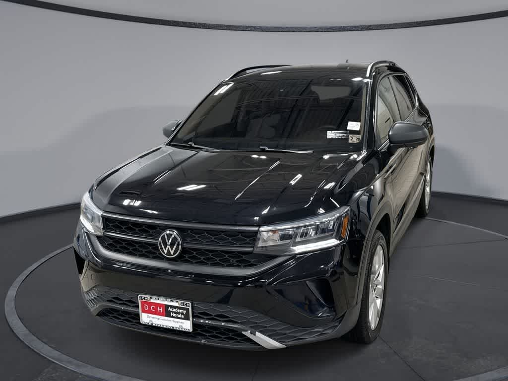 Thumbnail: 2023 Volkswagen Taos - 1