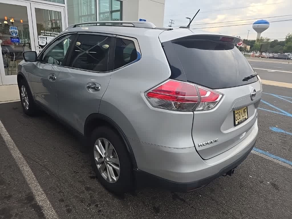 Thumbnail: 2016 Nissan Rogue - 12
