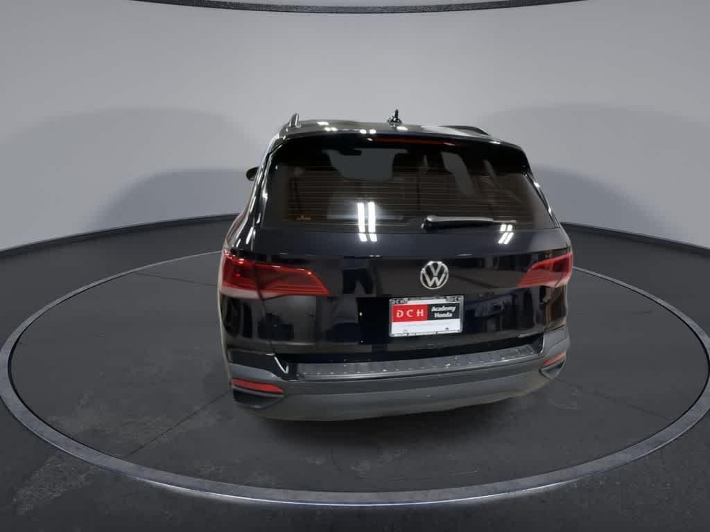 Thumbnail: 2023 Volkswagen Taos - 7