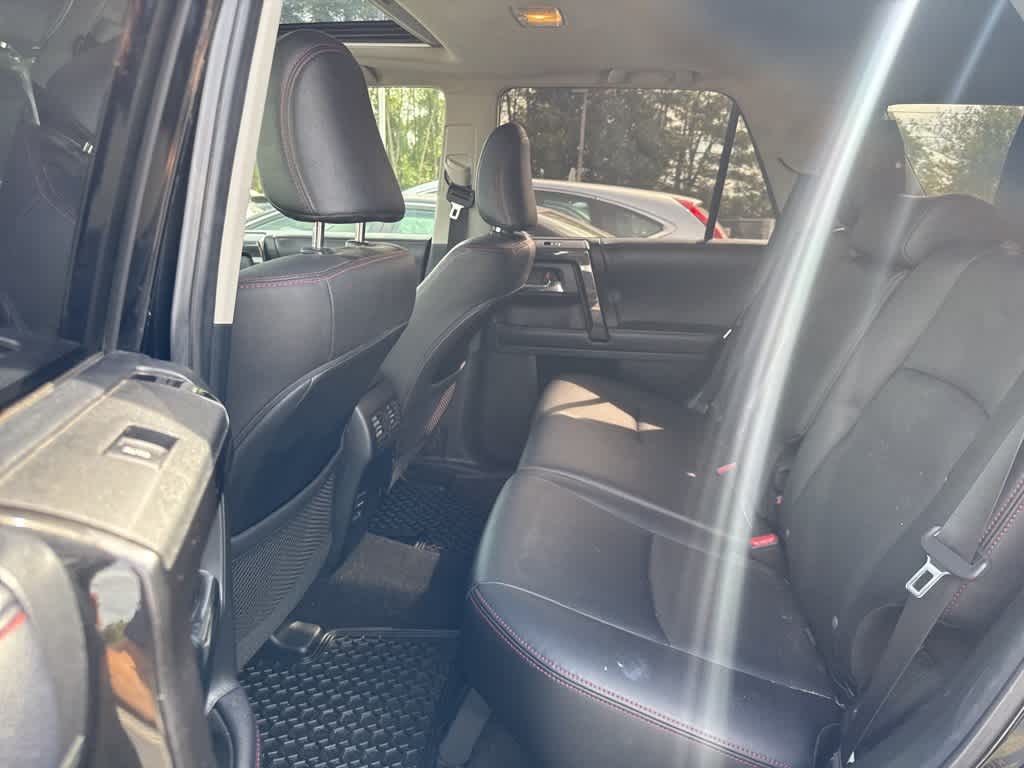 Thumbnail: 2019 Toyota 4Runner - 18
