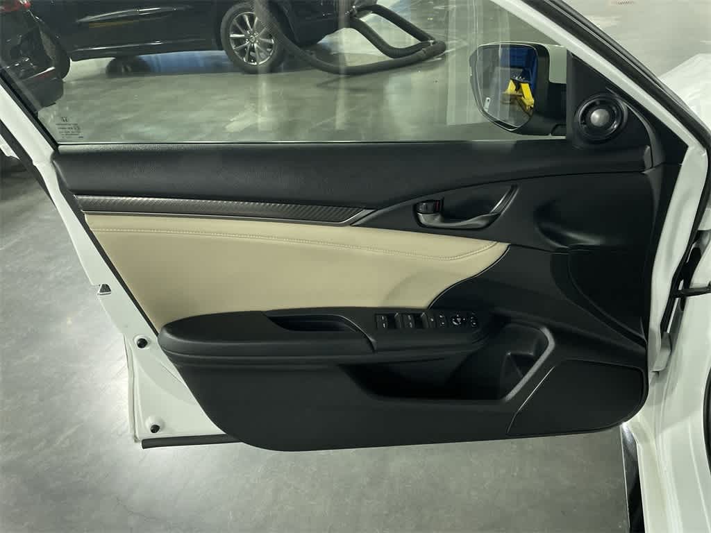 Thumbnail: 2017 Honda Civic - 33