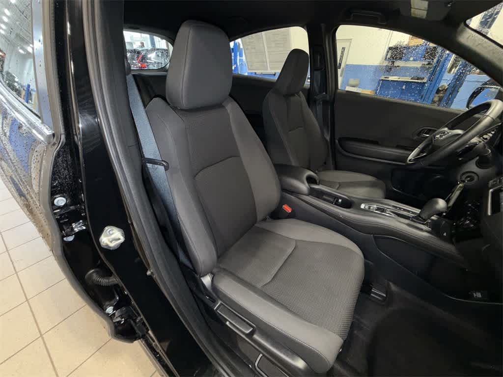 Thumbnail: 2020 Honda HR-V - 16