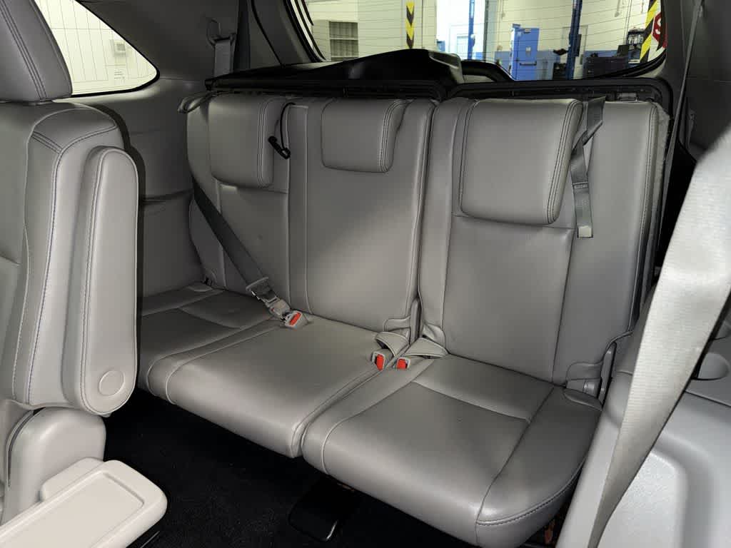 Thumbnail: 2017 Toyota Highlander - 18