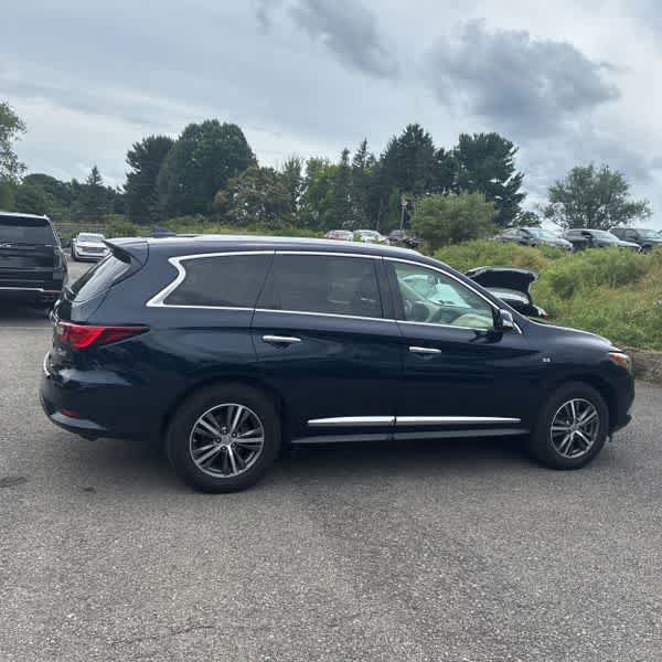 Thumbnail: 2019 INFINITI QX60 - 10