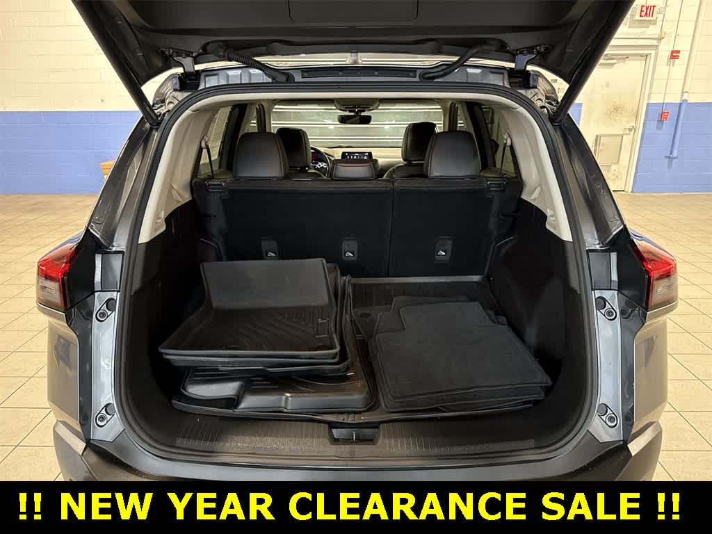 Thumbnail: 2023 Nissan Rogue - 11