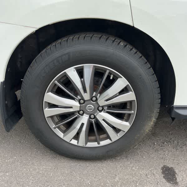 Thumbnail: 2019 Nissan Pathfinder - 13