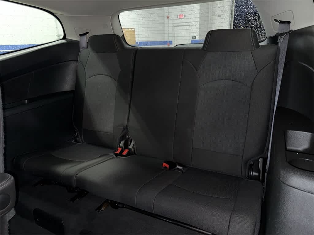 2015 Chevrolet Traverse LT 18