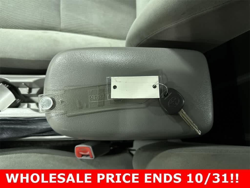 Thumbnail: 2011 Toyota Corolla - 28