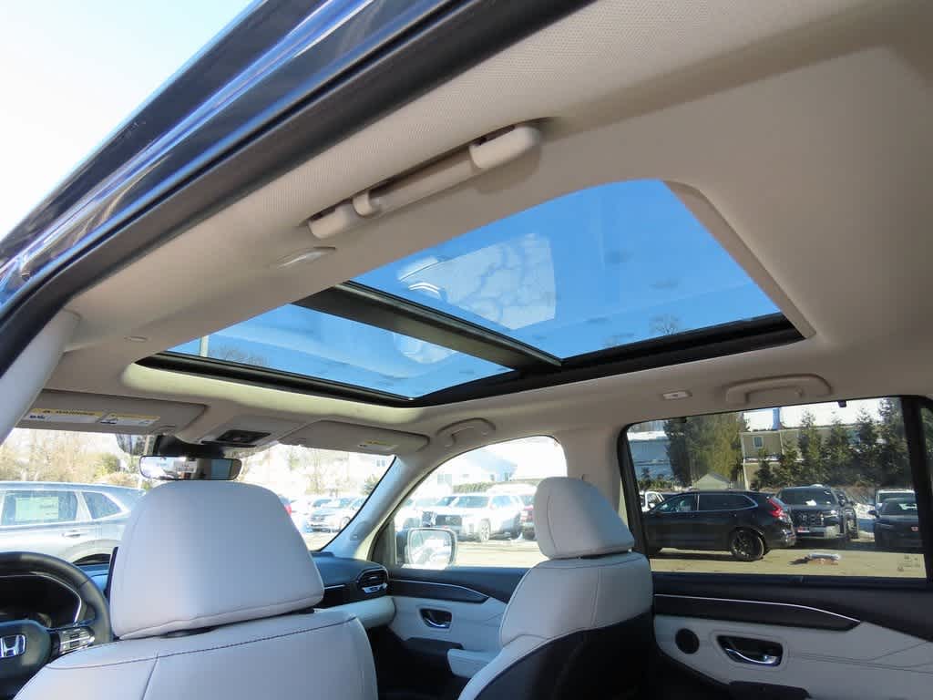 Thumbnail: 2026 Honda Pilot - 18