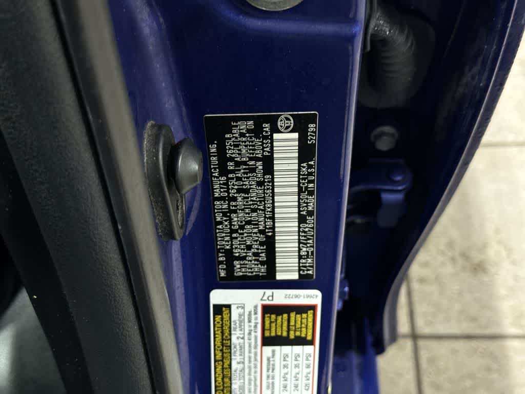 Thumbnail: 2016 Toyota Camry - 12