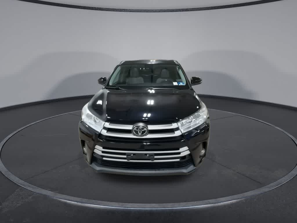 Thumbnail: 2019 Toyota Highlander - 3