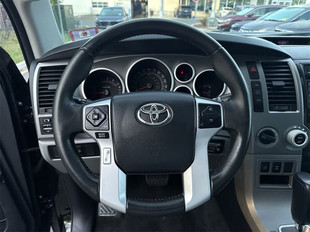 Thumbnail: 2017 Toyota Sequoia - 18