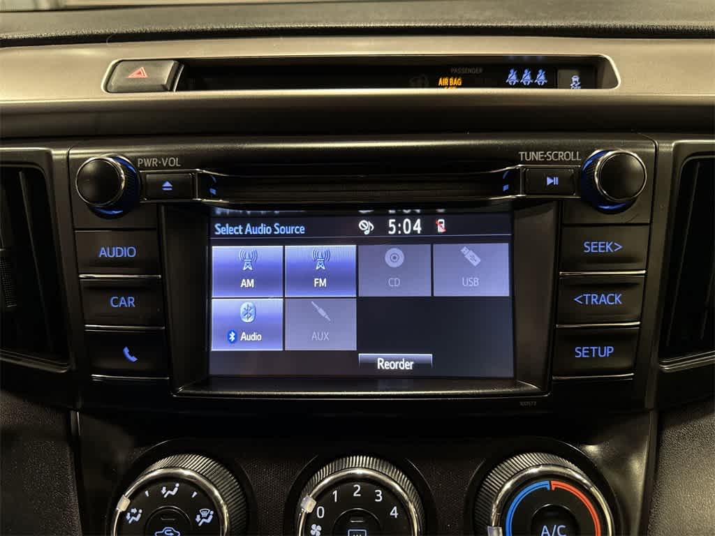 Thumbnail: 2017 Toyota RAV4 - 20