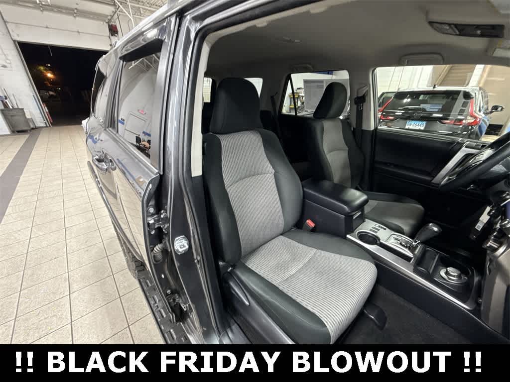 Thumbnail: 2020 Toyota 4Runner - 16