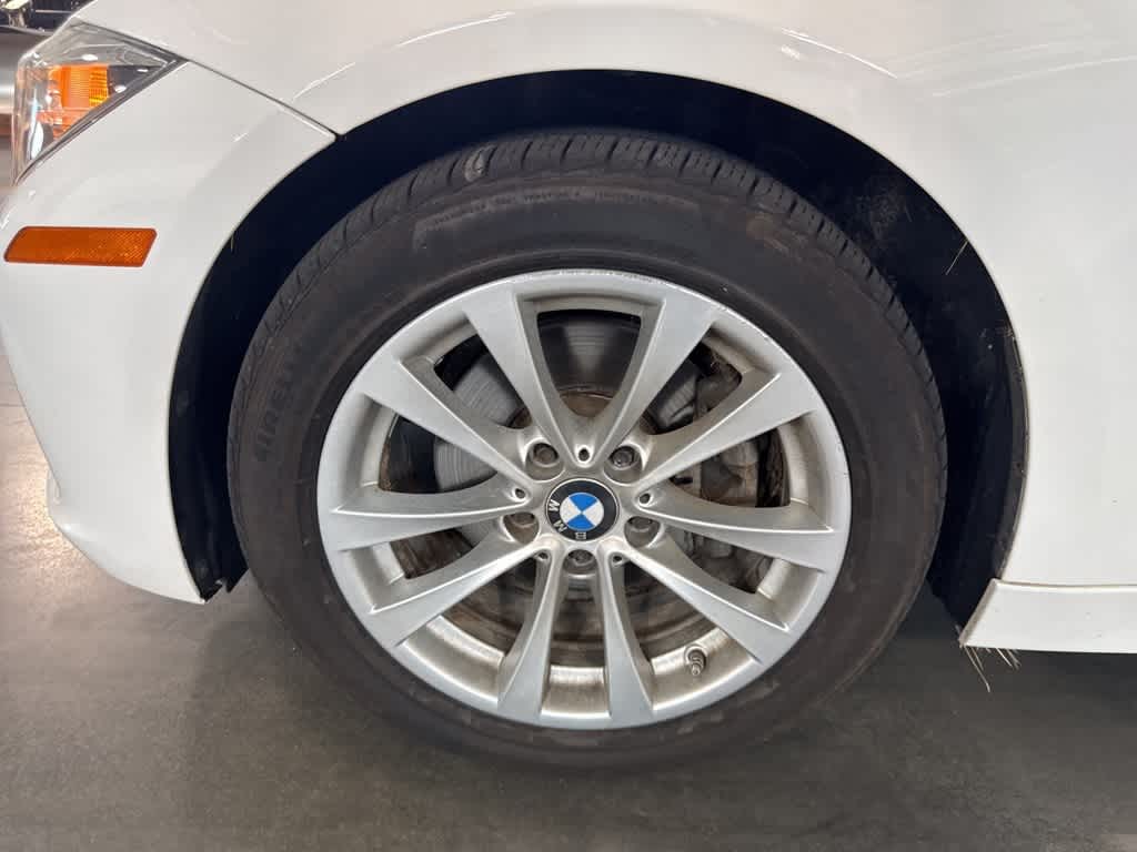 2017 BMW 3 Series 320i xDrive 25
