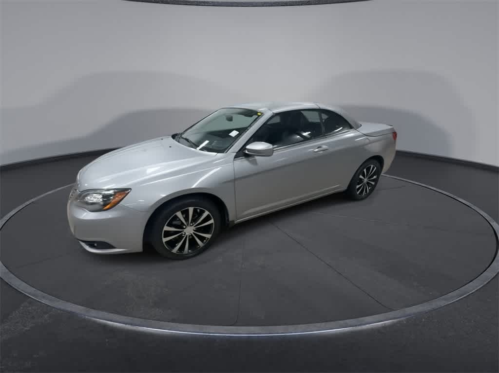 Thumbnail: 2013 Chrysler 200 - 4