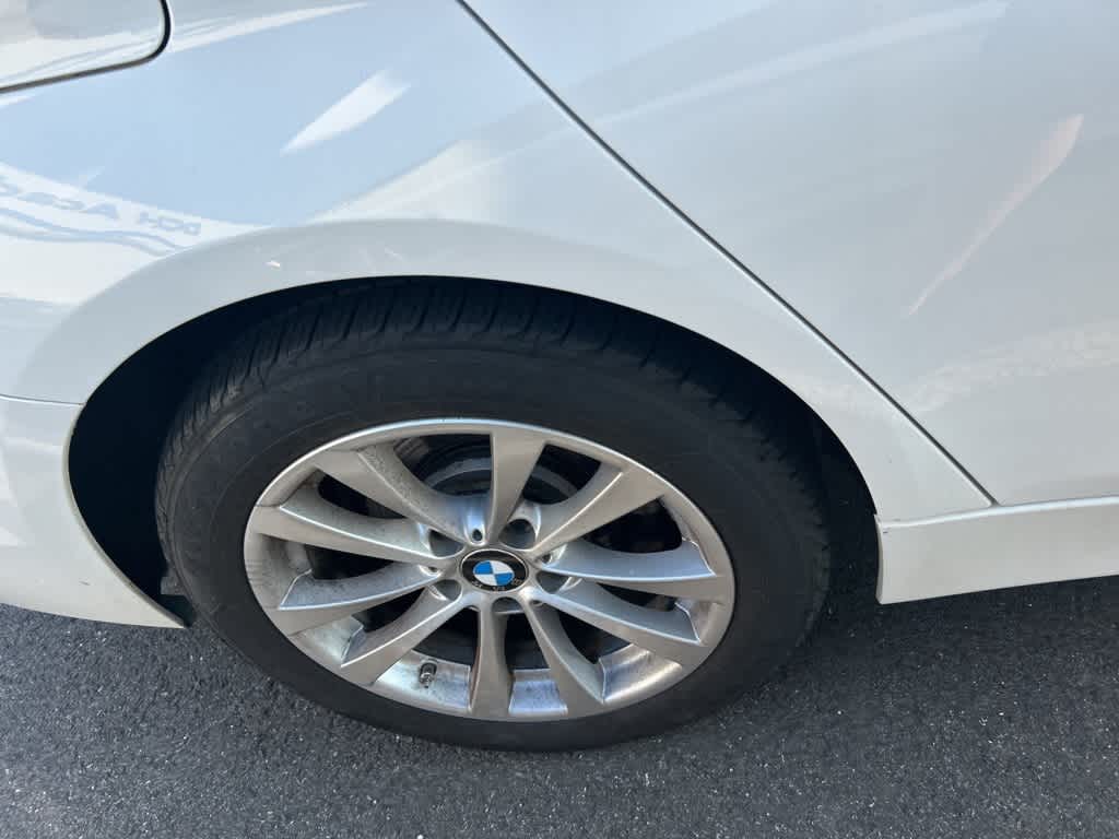 2017 BMW 3 Series 320i xDrive 5
