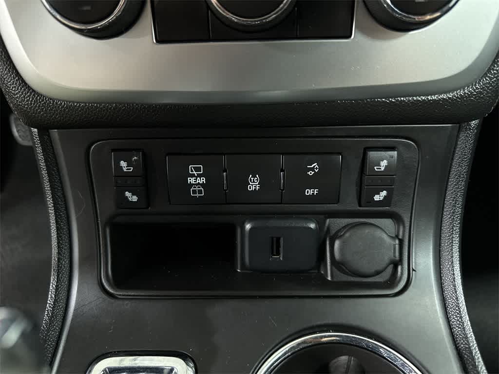 Thumbnail: 2016 GMC Acadia - 32
