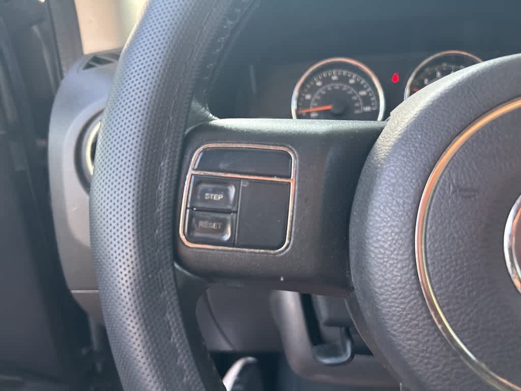Thumbnail: 2014 Jeep Compass - 10