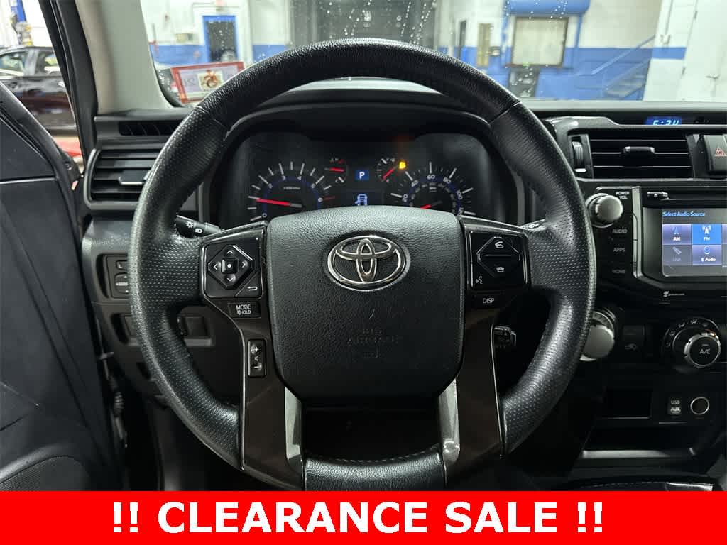 Thumbnail: 2019 Toyota 4Runner - 18