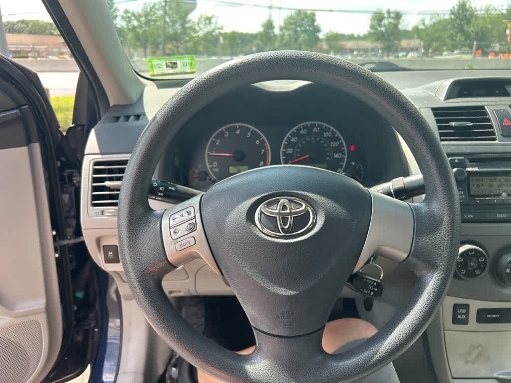 Thumbnail: 2012 Toyota Corolla - 8
