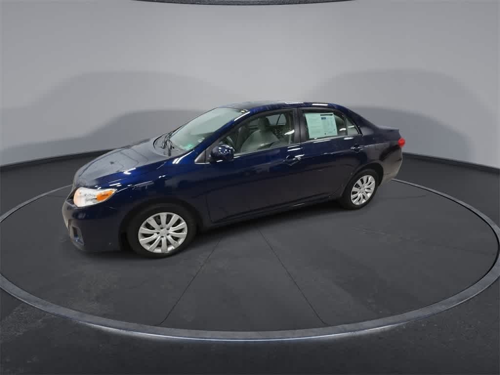 Thumbnail: 2012 Toyota Corolla - 3