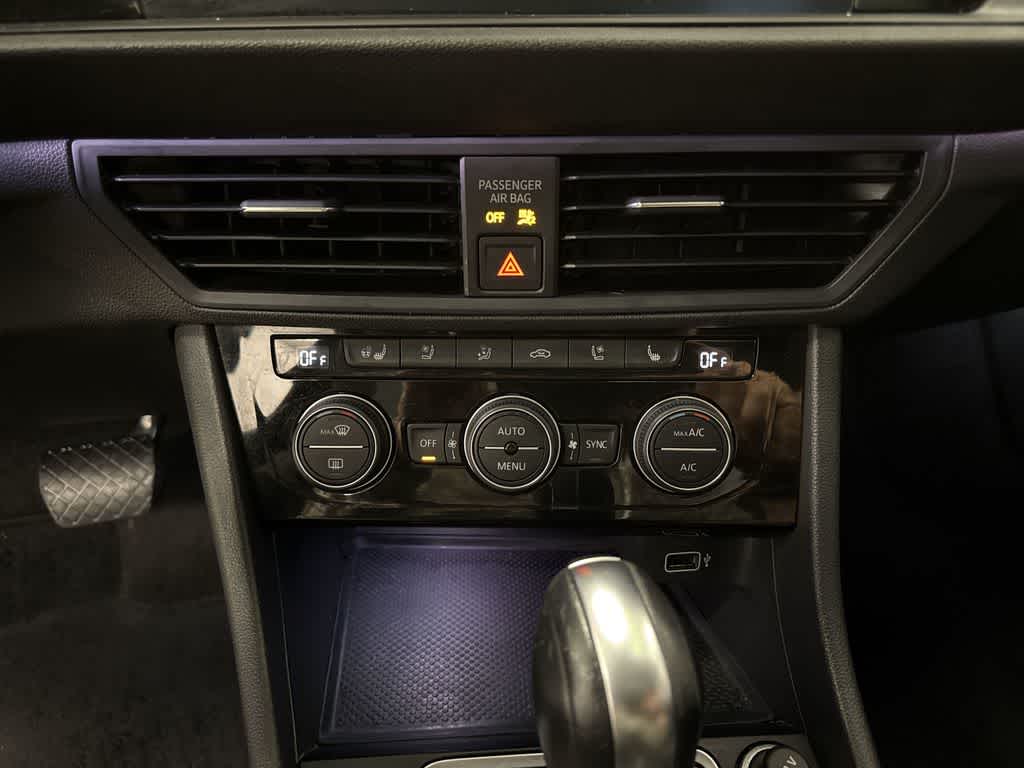 Thumbnail: 2019 Volkswagen Jetta - 22